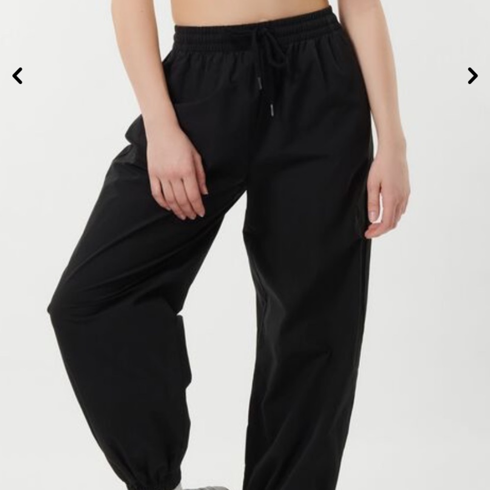 NWT!! Black SweatPants (XS)